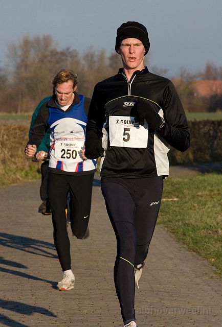 8aag028.jpg - Gevecht om tweede plaats: 5 Jesper Franke, 250 Arjen Beije